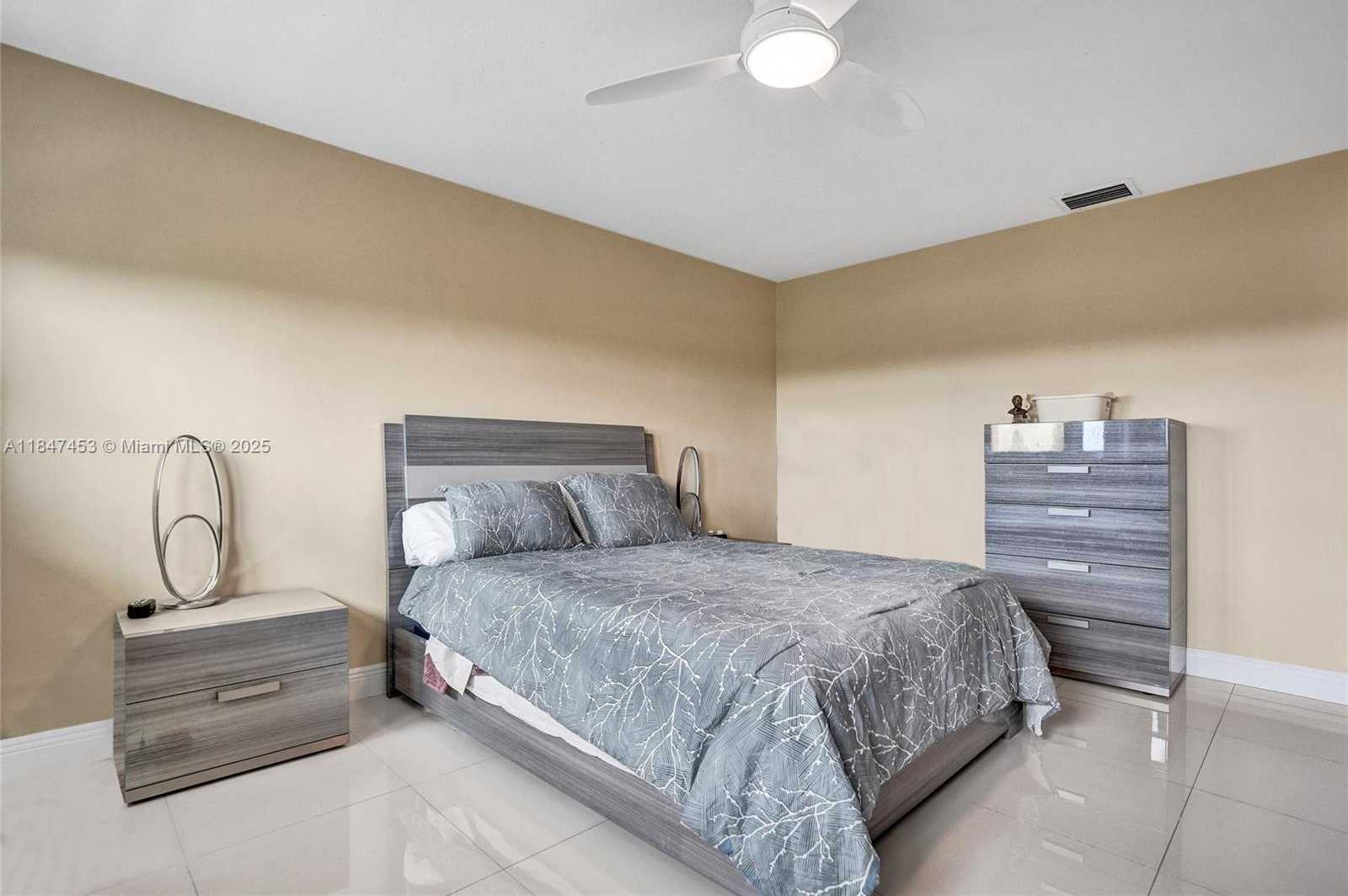 Small Image of 215 SOUTH EAST 3RD AVE #501C, Hallandale Beach Number 25