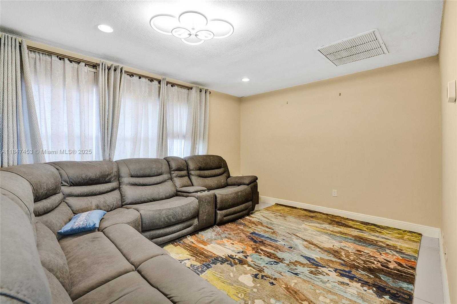 Small Image of 215 SOUTH EAST 3RD AVE #501C, Hallandale Beach Number 8