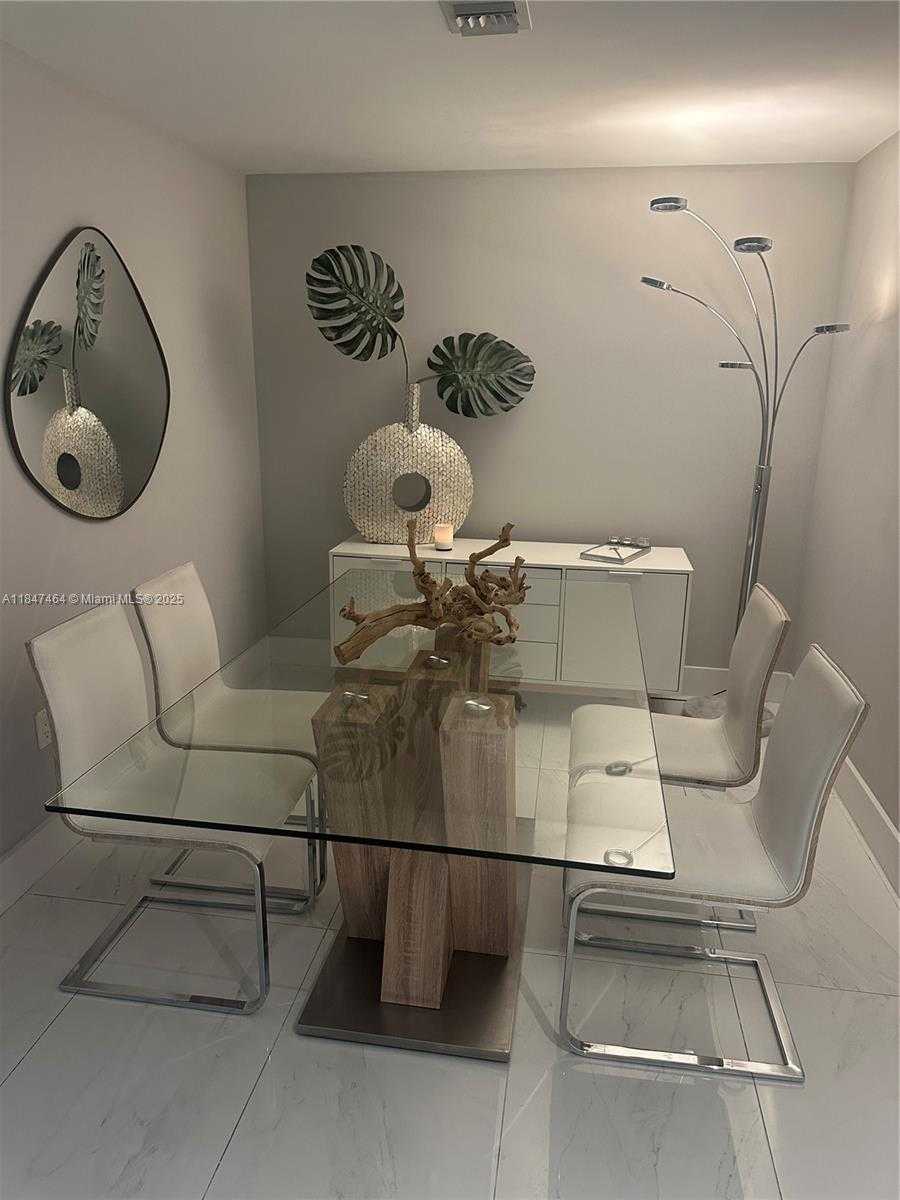Small Image of 16385 BISCAYNE BLVD #1206, North Miami Beach Number 11