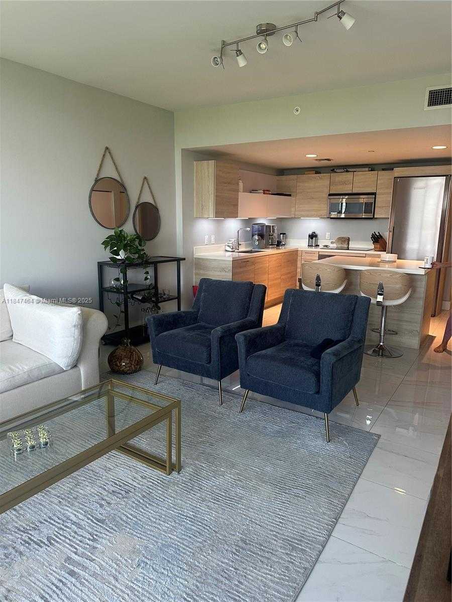 Small Image of 16385 BISCAYNE BLVD #1206, North Miami Beach Number 12