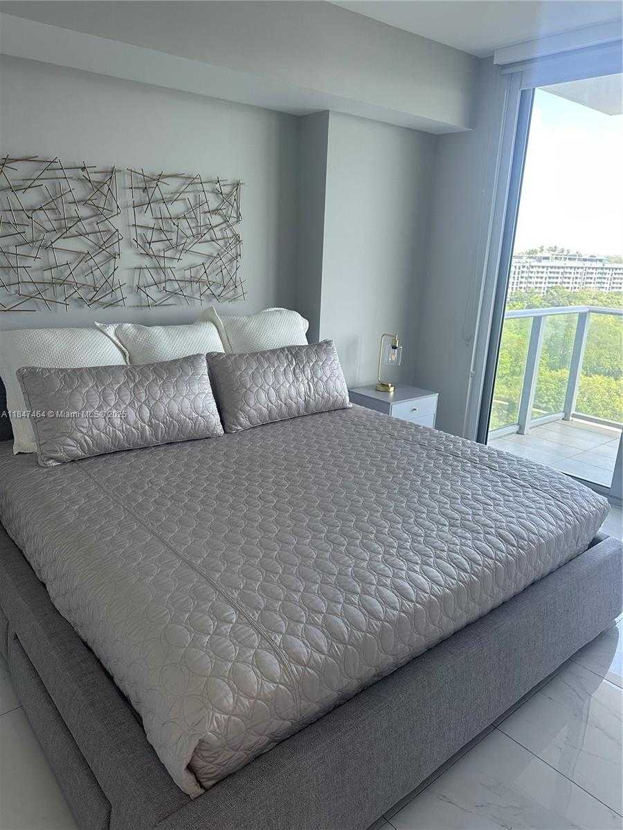 Small Image of 16385 BISCAYNE BLVD #1206, North Miami Beach Number 18