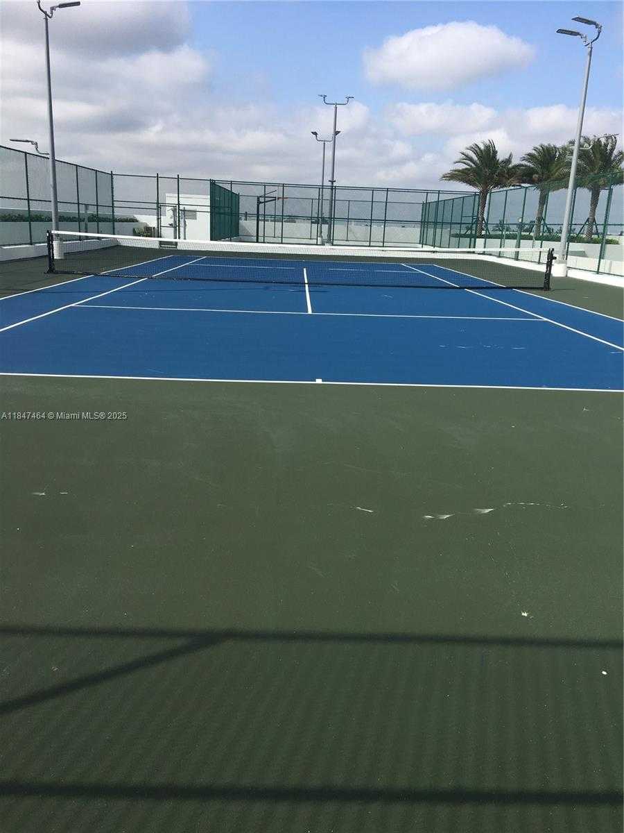 Small Image of 16385 BISCAYNE BLVD #1206, North Miami Beach Number 8