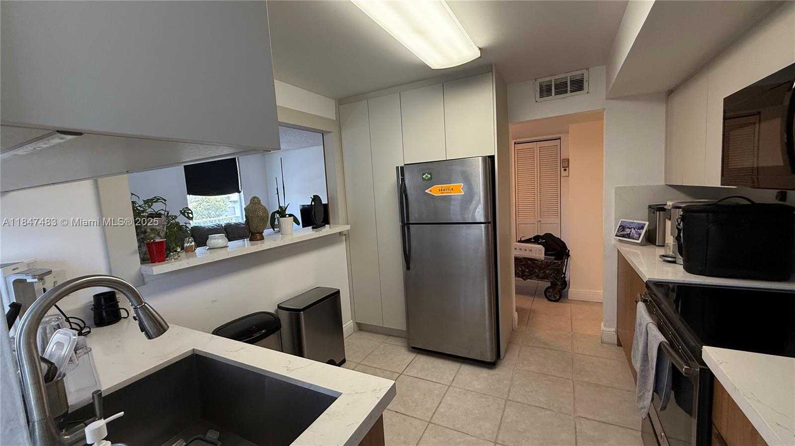Small Image of 16565 NORTH EAST 26TH AVE #3G, North Miami Beach Number 6