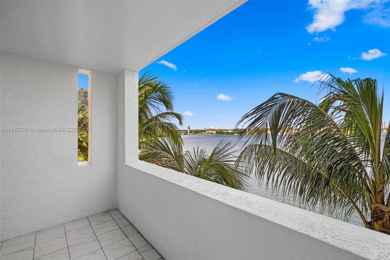 Small Image of 17100 NORTH BAY RD #1404, Sunny Isles Beach Number 16