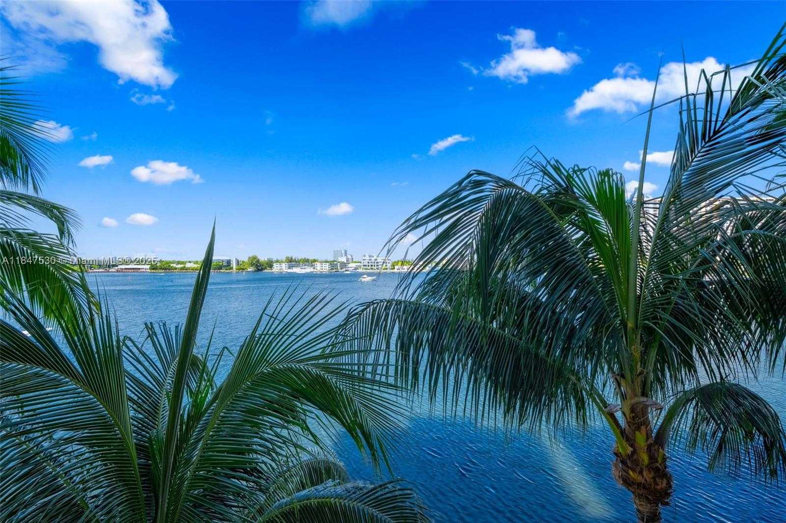 Small Image of 17100 NORTH BAY RD #1404, Sunny Isles Beach Number 32