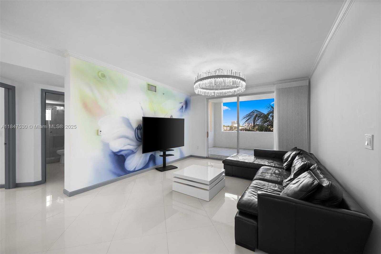 Small Image of 17100 NORTH BAY RD #1404, Sunny Isles Beach Number 6