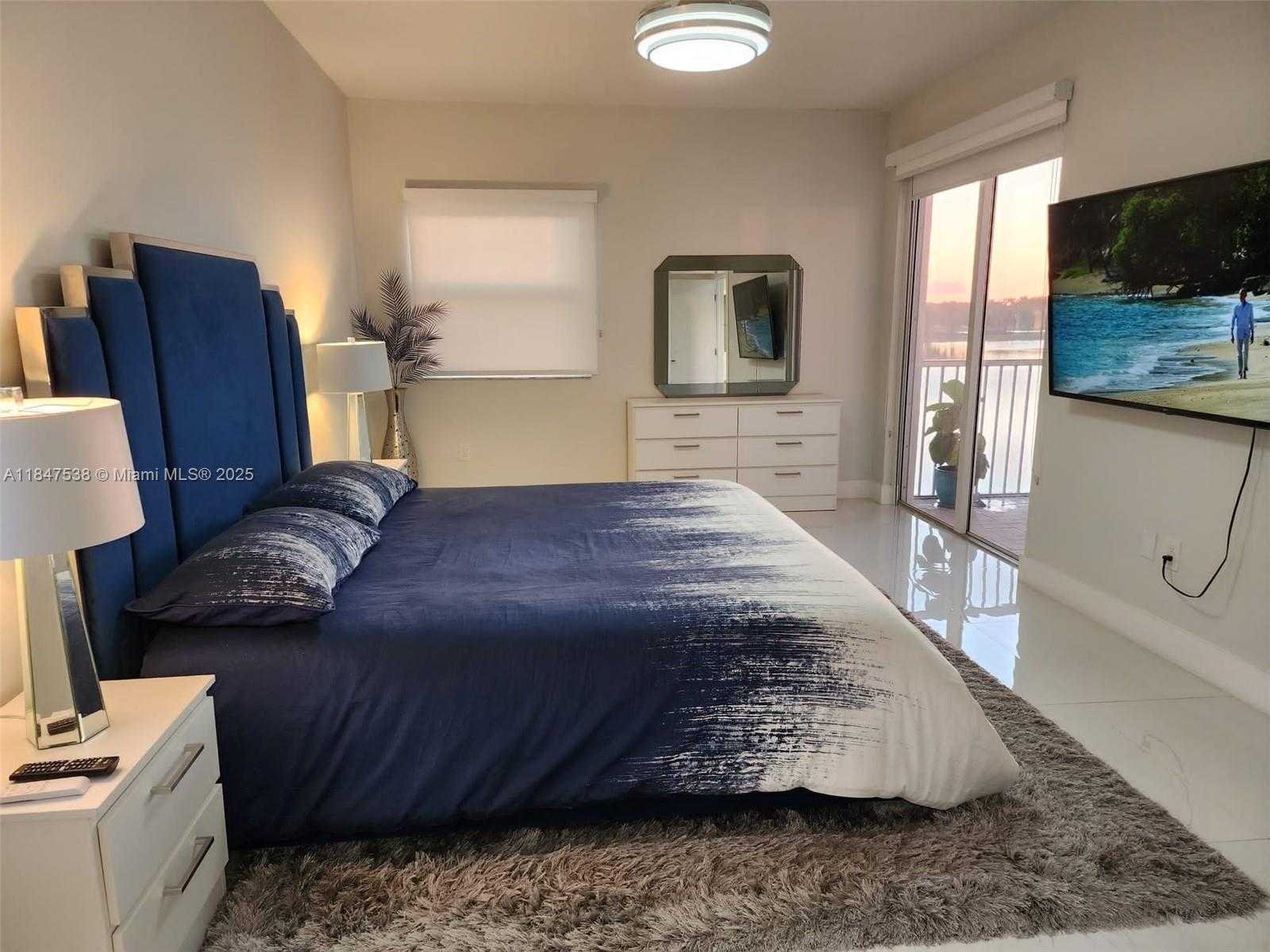 Small Image of 10730 NORTH WEST 66TH ST #401, Doral Number 13