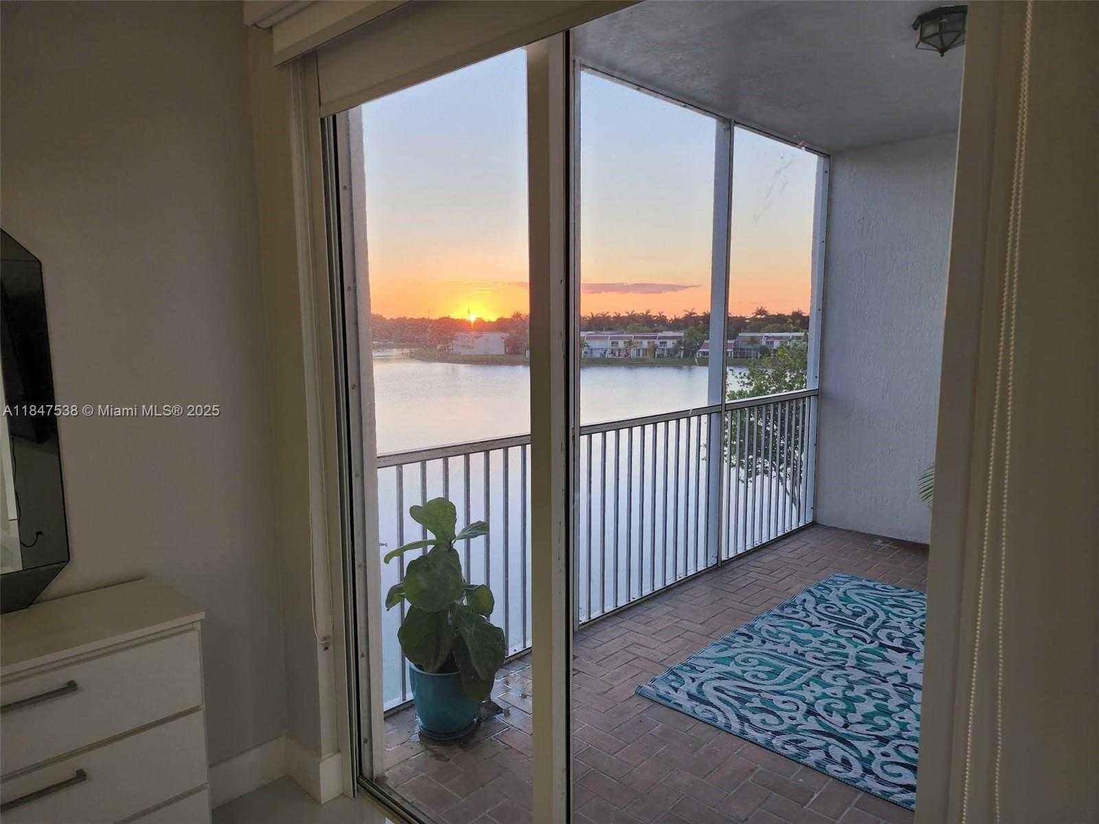 Small Image of 10730 NORTH WEST 66TH ST #401, Doral Number 14