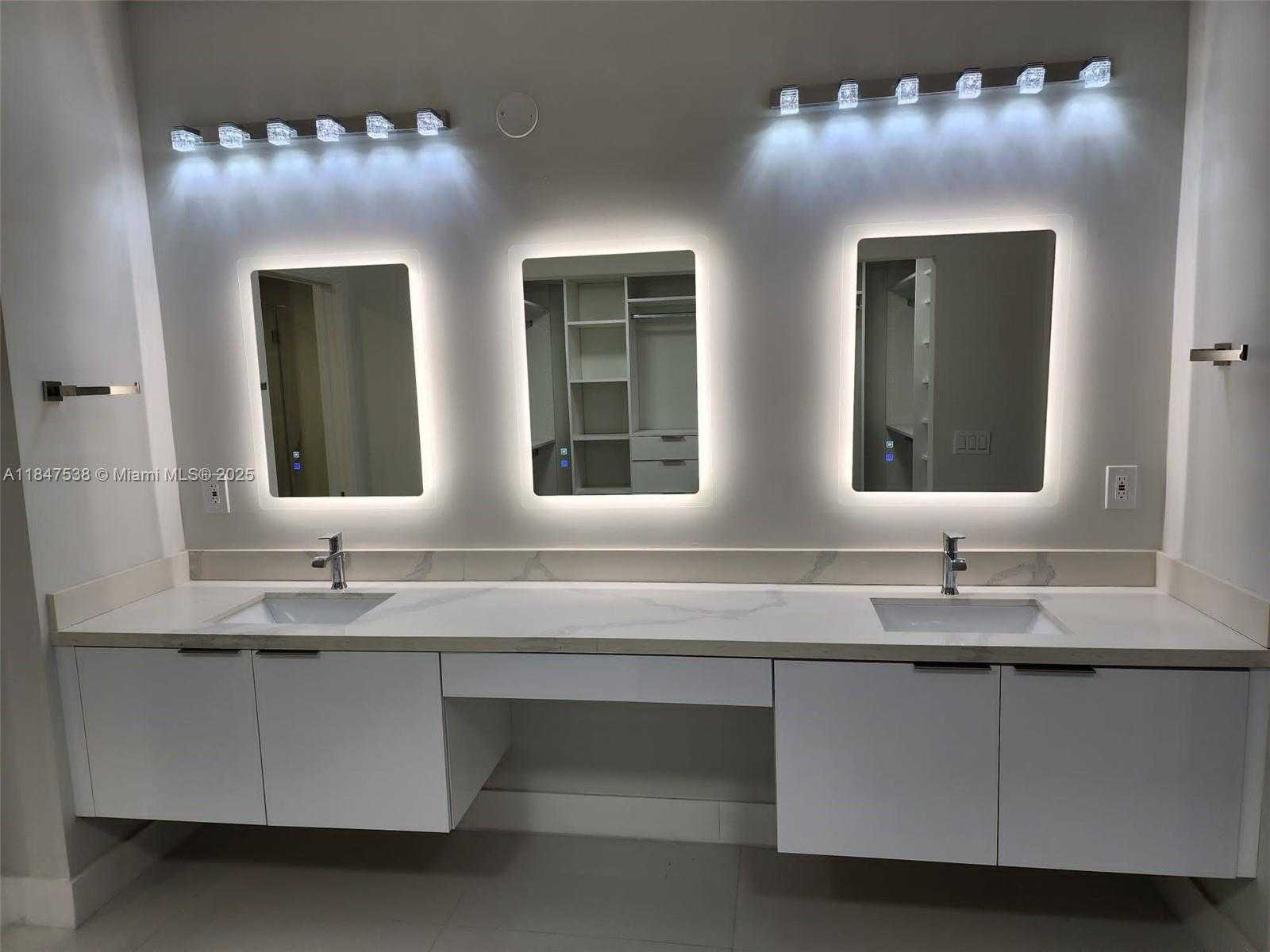 Small Image of 10730 NORTH WEST 66TH ST #401, Doral Number 21