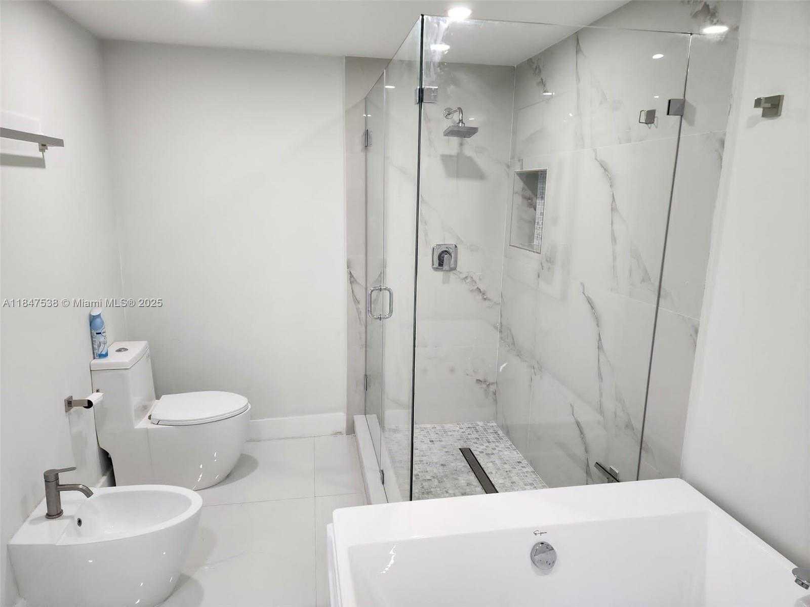 Small Image of 10730 NORTH WEST 66TH ST #401, Doral Number 24