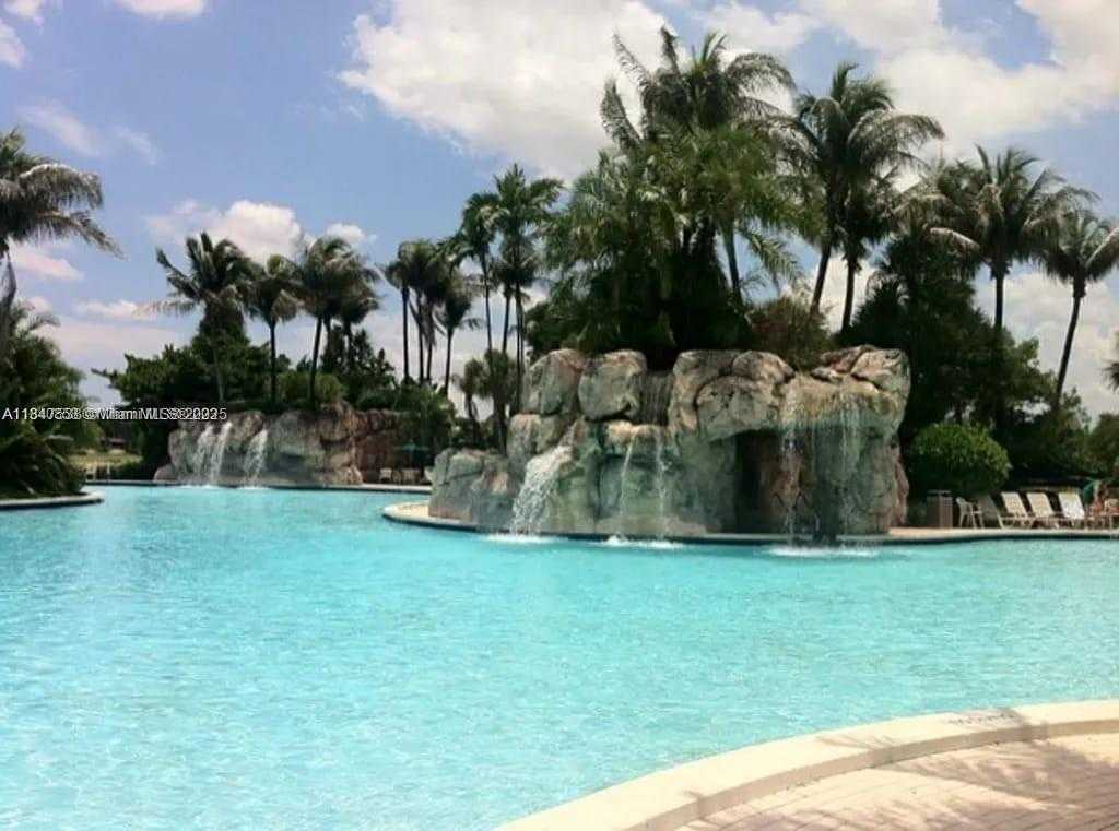 Small Image of 10730 NORTH WEST 66TH ST #401, Doral Number 35