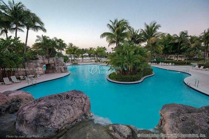 Small Image of 10730 NORTH WEST 66TH ST #401, Doral Number 39