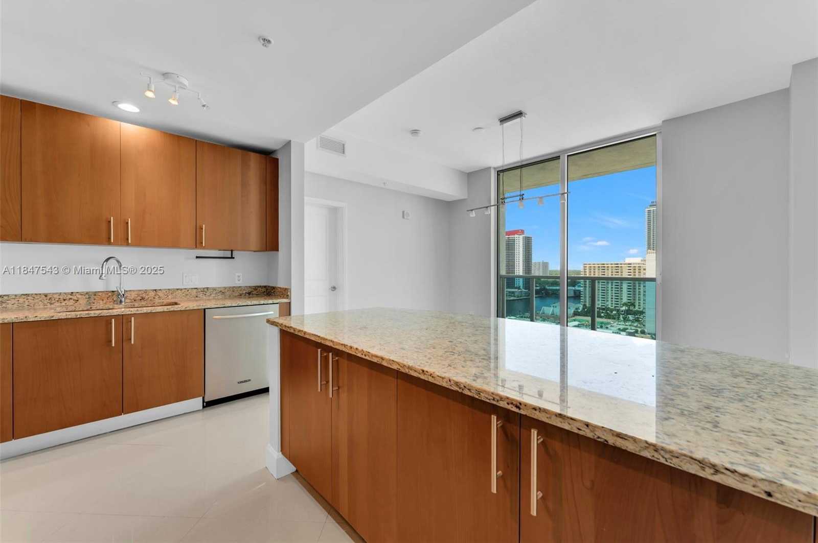 Small Image of 1945 SOUTH OCEAN DR #1512, Hallandale Beach Number 8
