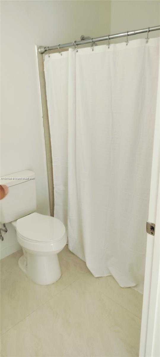 Small Image of 14552 SOUTH WEST 158TH CT #01, Miami Number 11