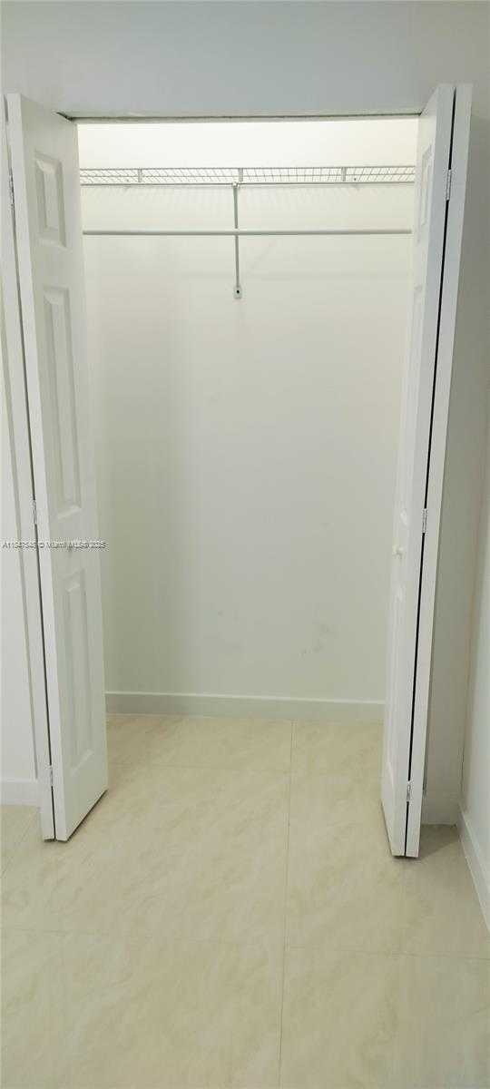 Small Image of 14552 SOUTH WEST 158TH CT #01, Miami Number 16