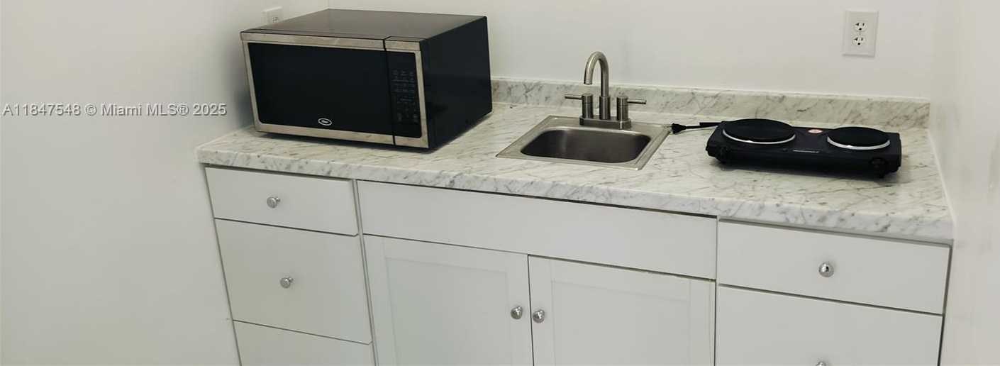 Small Image of 14552 SOUTH WEST 158TH CT #01, Miami Number 8