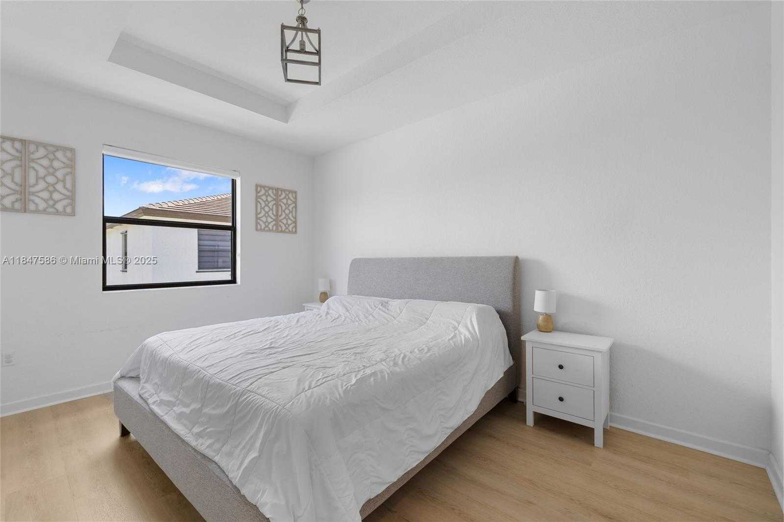 Small Image of 147 SOUTH WEST 185TH WAY #147, Pembroke Pines Number 18