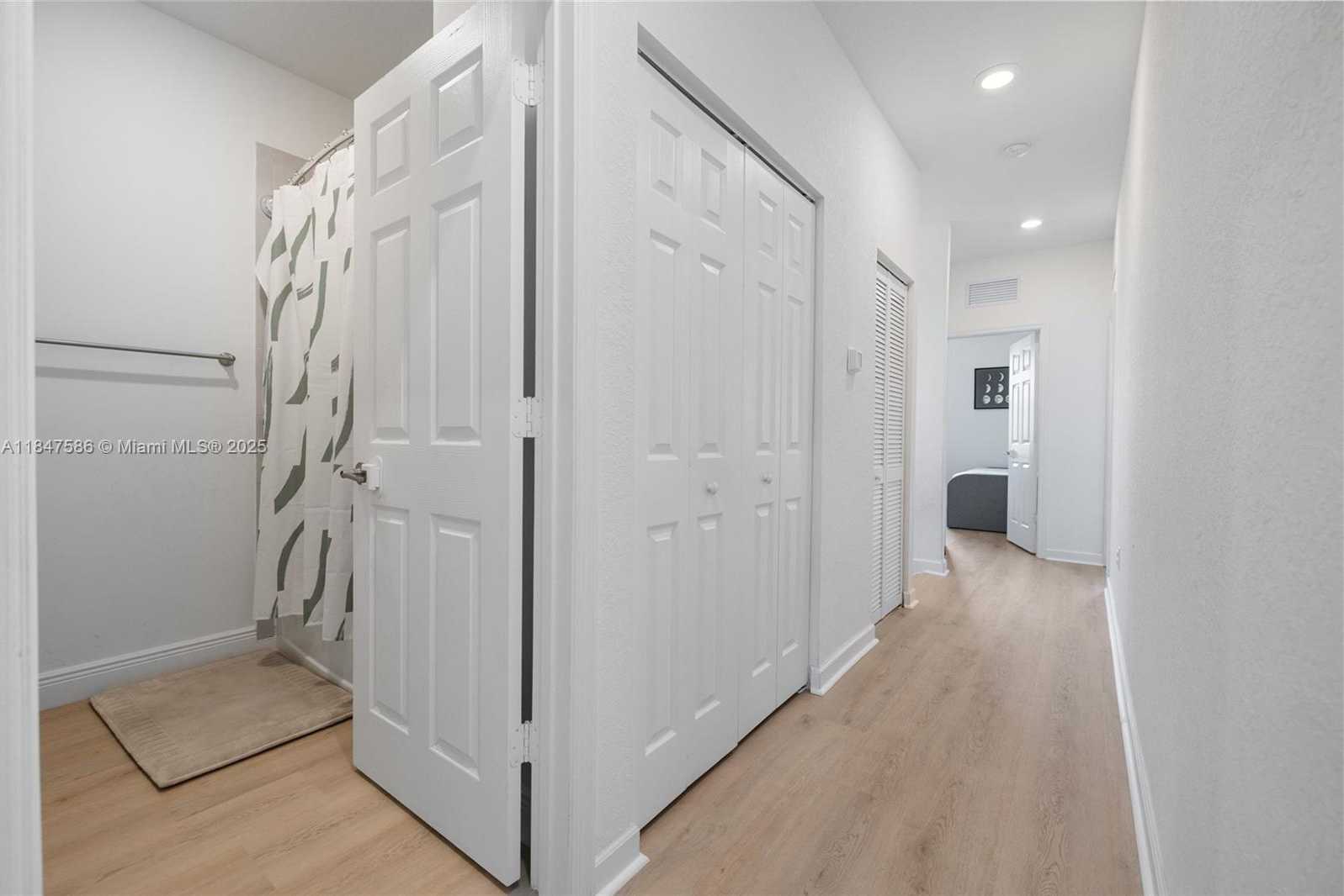 Small Image of 147 SOUTH WEST 185TH WAY #147, Pembroke Pines Number 27