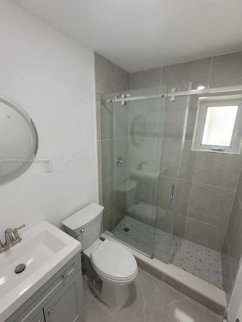 Small Image of 2823 POLK, Hollywood Number 7