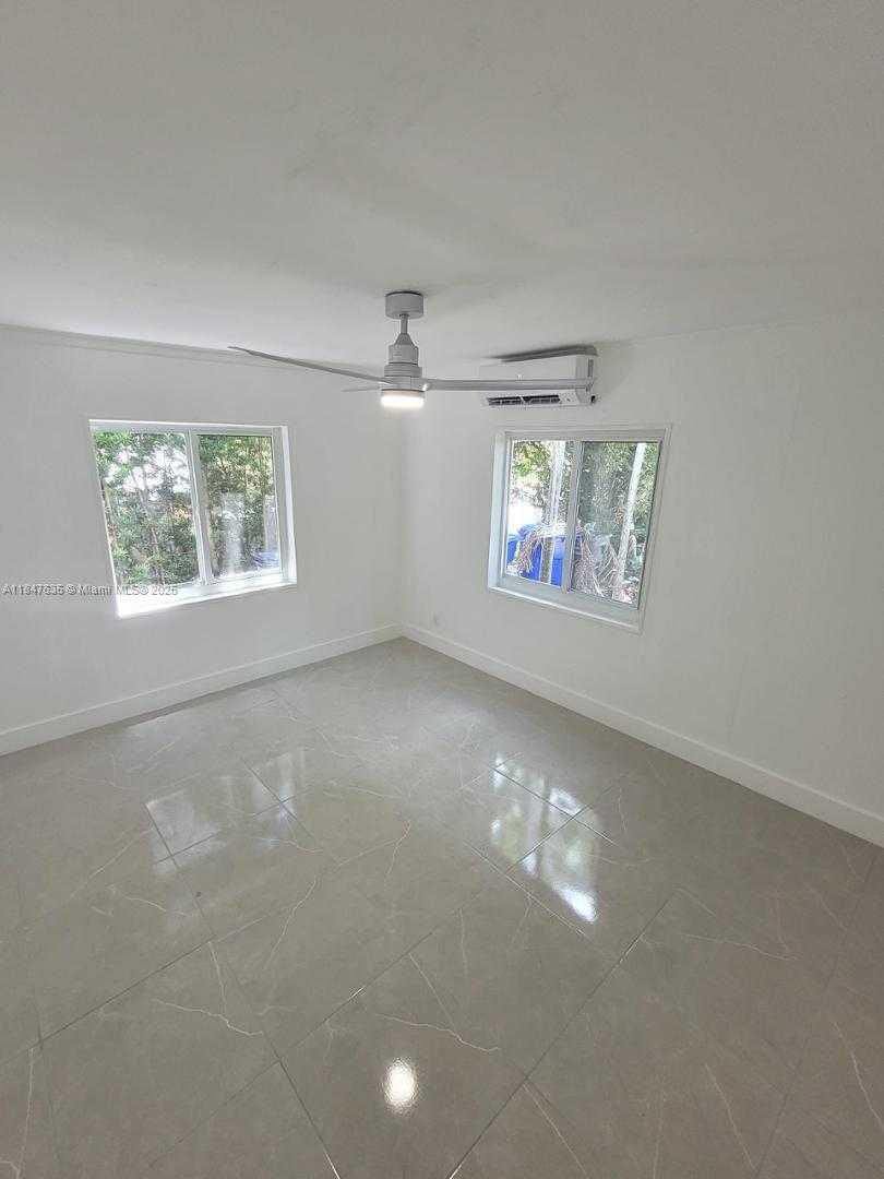 Small Image of 2823 POLK, Hollywood Number 9