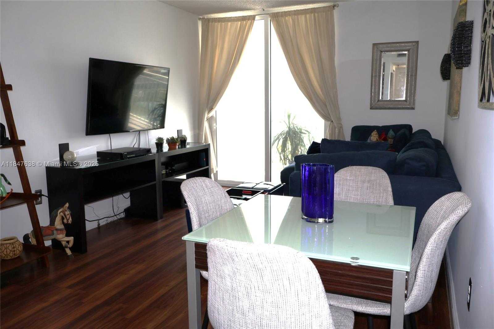 Small Image of 800 NORTH MIAMI AVE #E-910, Miami Number 15
