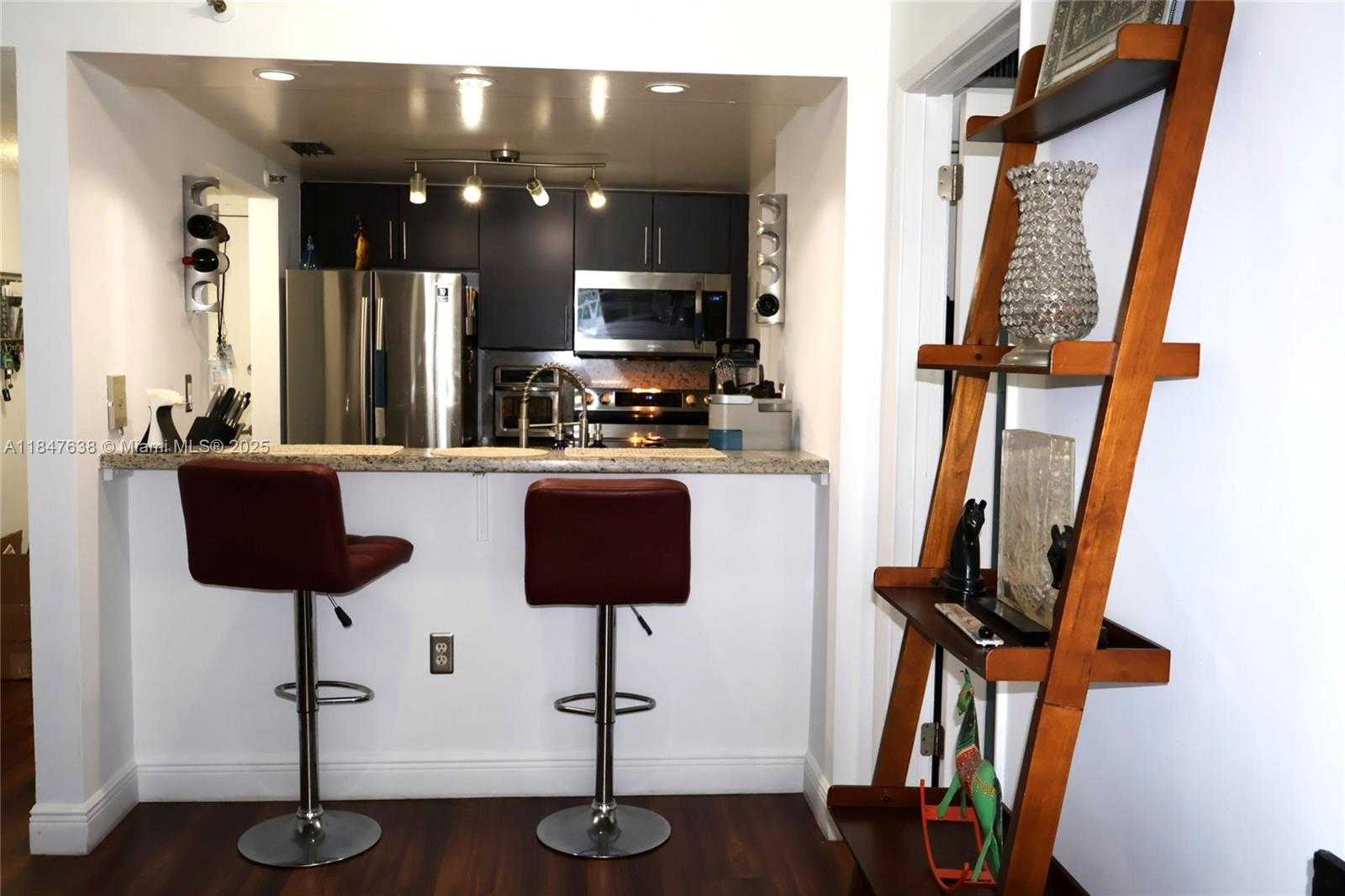 Small Image of 800 NORTH MIAMI AVE #E-910, Miami Number 21