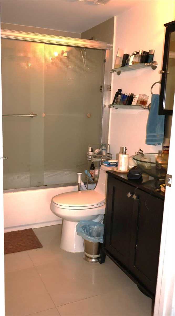 Small Image of 800 NORTH MIAMI AVE #E-910, Miami Number 23