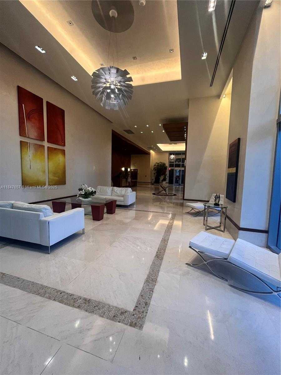Small Image of 1060 BRICKELL AVE #2217, Miami Number 2