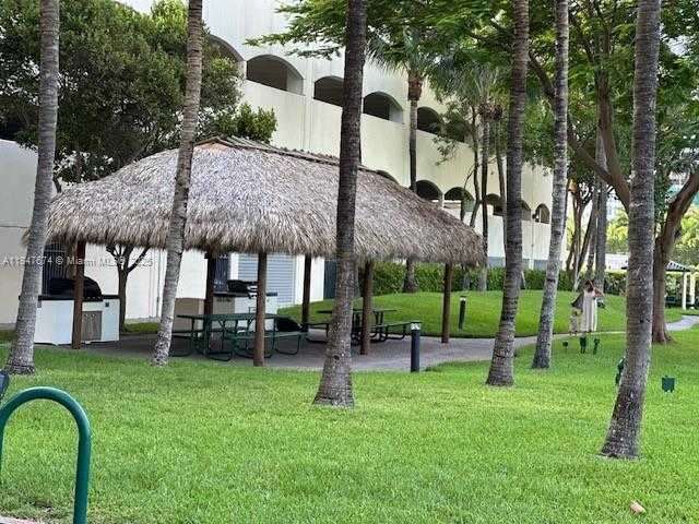 Small Image of 19501 WEST COUNTRY CLUB DR #1712, Aventura Number 10