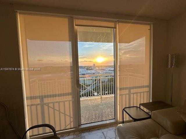 Small Image of 19501 WEST COUNTRY CLUB DR #1712, Aventura Number 26