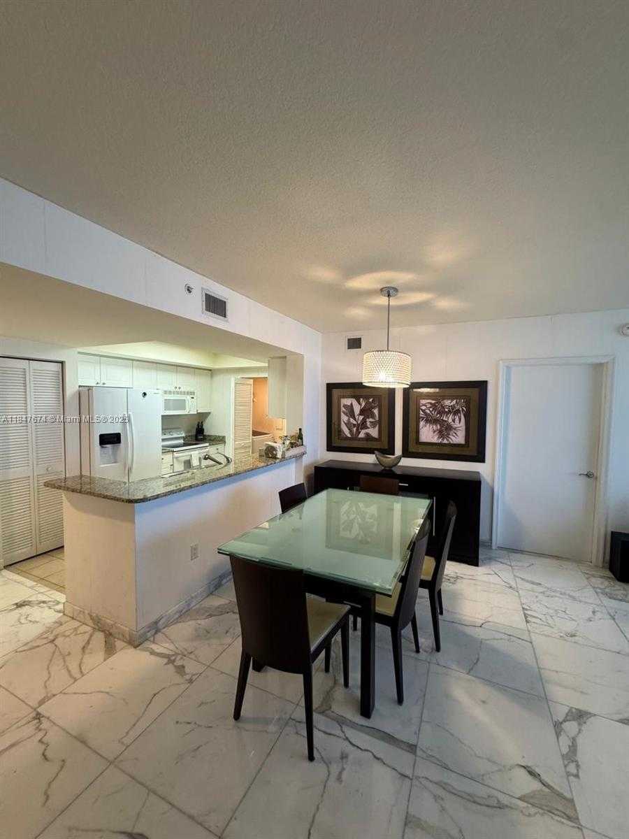 Small Image of 19501 WEST COUNTRY CLUB DR #1712, Aventura Number 30