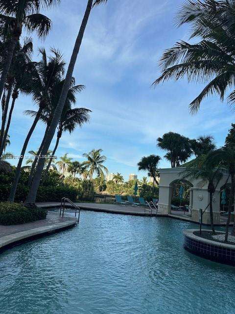 Small Image of 19501 WEST COUNTRY CLUB DR #1712, Aventura Number 6