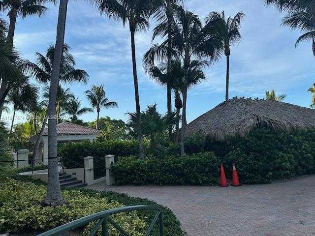 Small Image of 19501 WEST COUNTRY CLUB DR #1712, Aventura Number 7