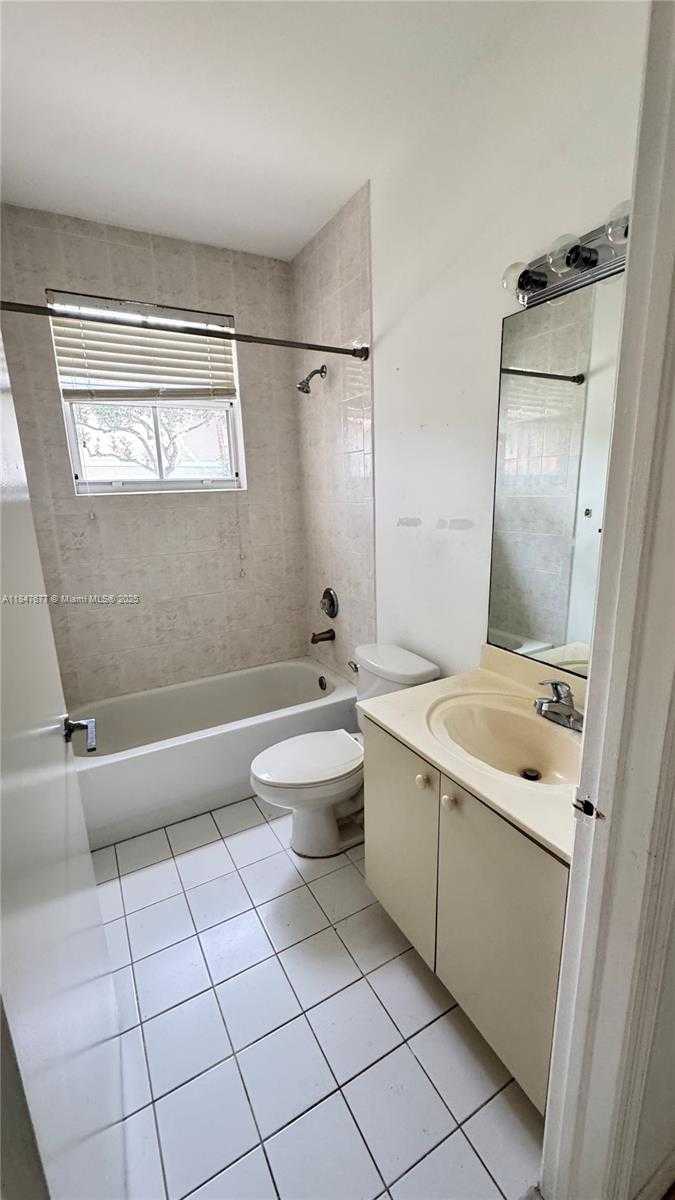Small Image of 8337 NORTH WEST 142ND ST #8337, Miami Lakes Number 10