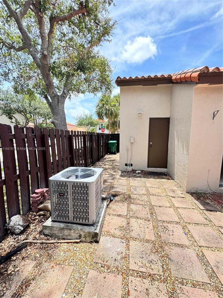 Small Image of 8337 NORTH WEST 142ND ST #8337, Miami Lakes Number 2