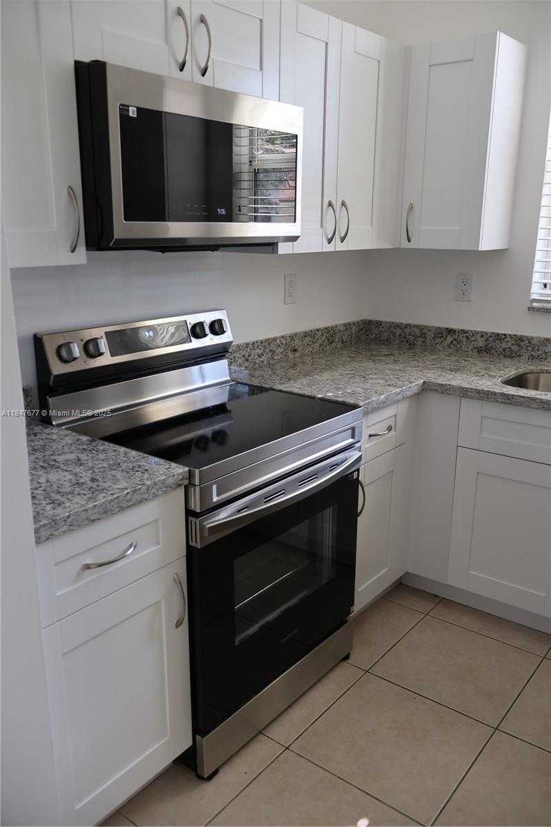 Small Image of 8337 NORTH WEST 142ND ST #8337, Miami Lakes Number 20