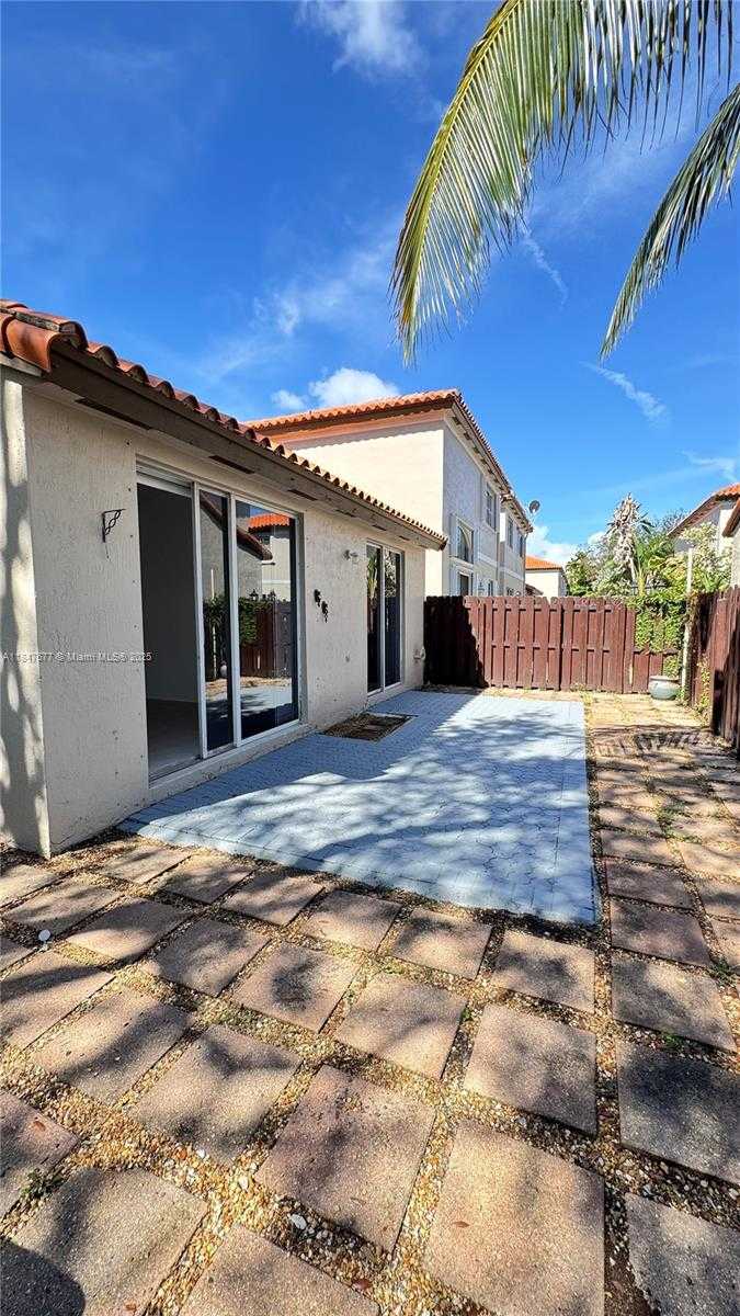 Small Image of 8337 NORTH WEST 142ND ST #8337, Miami Lakes Number 25