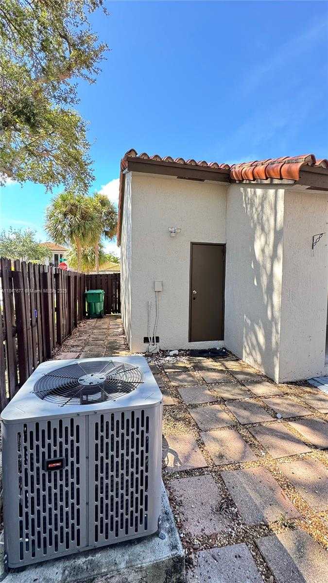 Small Image of 8337 NORTH WEST 142ND ST #8337, Miami Lakes Number 29