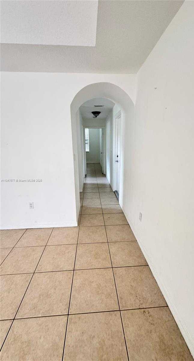 Small Image of 8337 NORTH WEST 142ND ST #8337, Miami Lakes Number 9