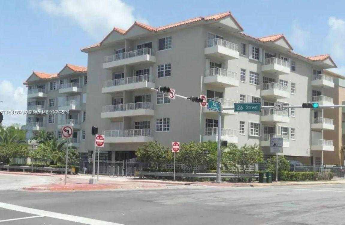 Small Image of 2600 COLLINS AVE #211, Miami Beach Number 9
