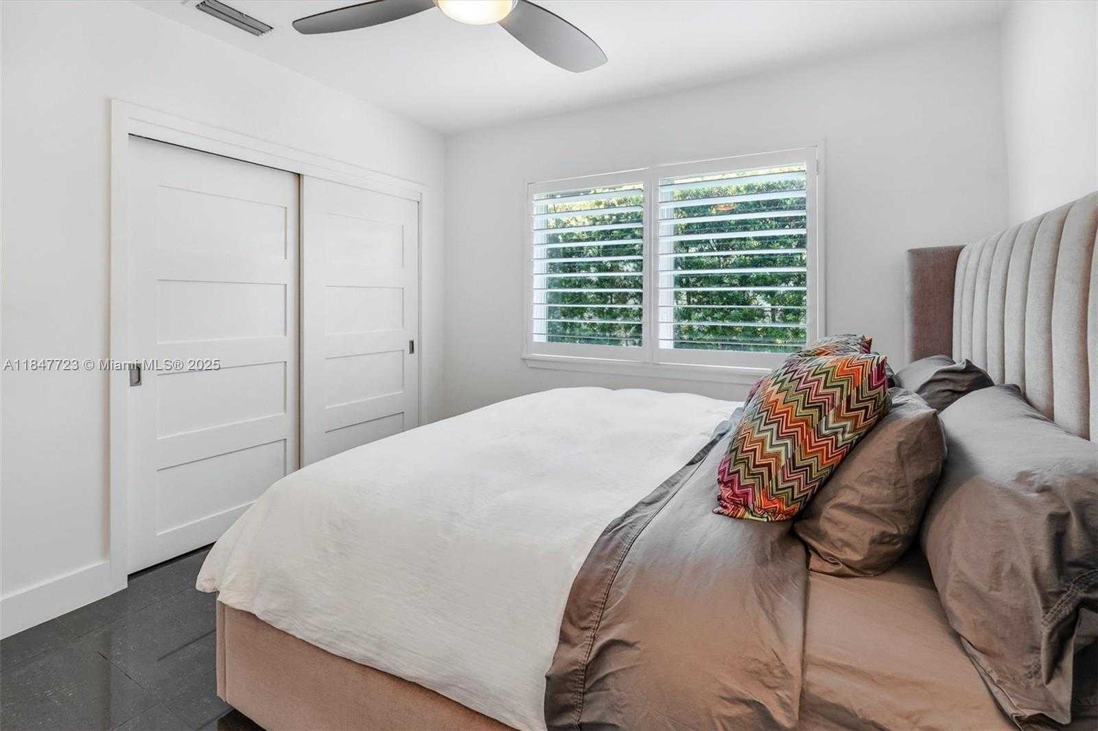 Small Image of 7720 MINDELLO STREET, Coral Gables Number 19
