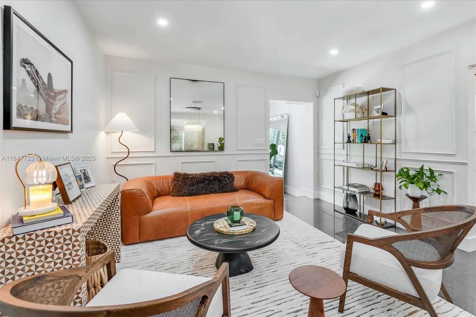 Small Image of 7720 MINDELLO STREET, Coral Gables Number 2
