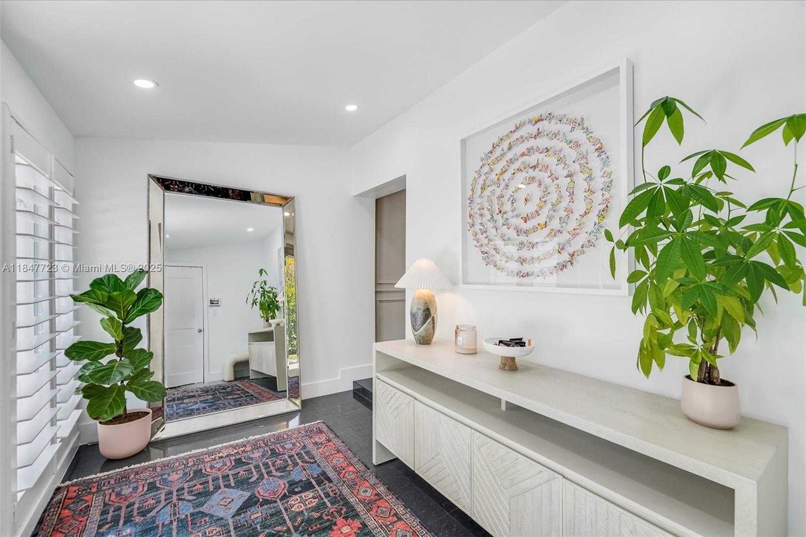 Small Image of 7720 MINDELLO STREET, Coral Gables Number 4
