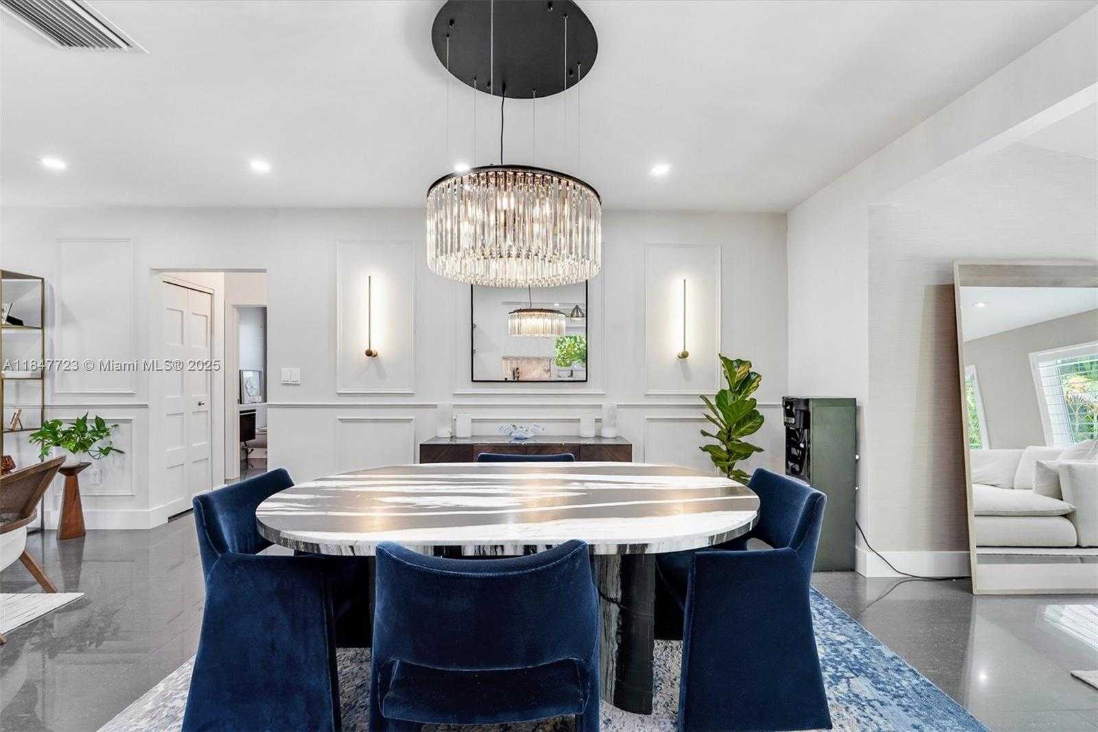 Small Image of 7720 MINDELLO STREET, Coral Gables Number 8