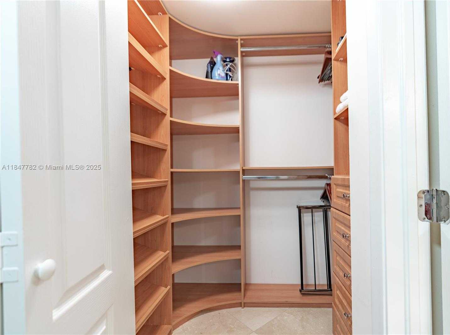 Small Image of 17555 ATLANTIC BLVD #508, Sunny Isles Beach Number 17