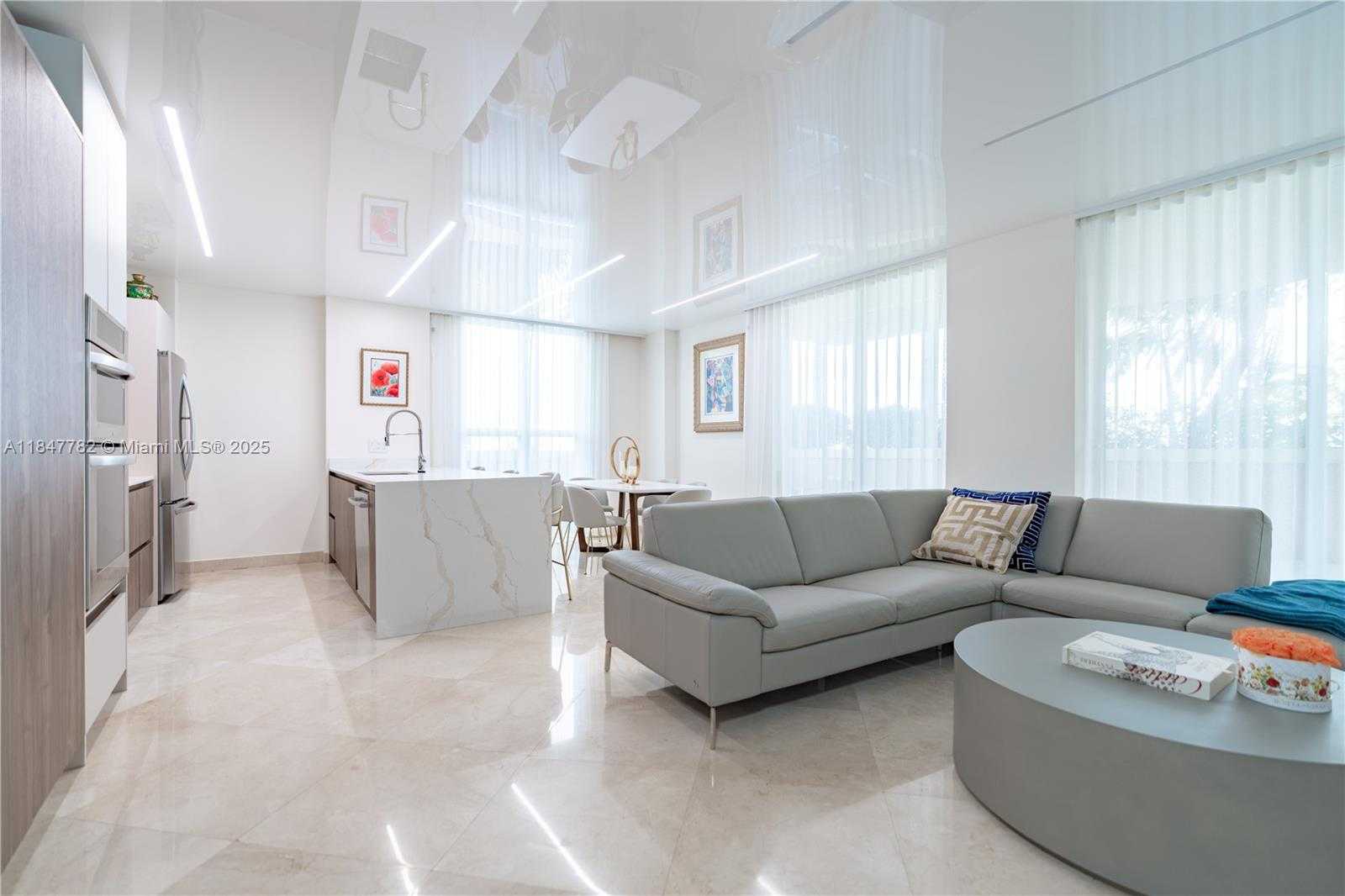 Small Image of 17555 ATLANTIC BLVD #508, Sunny Isles Beach Number 6