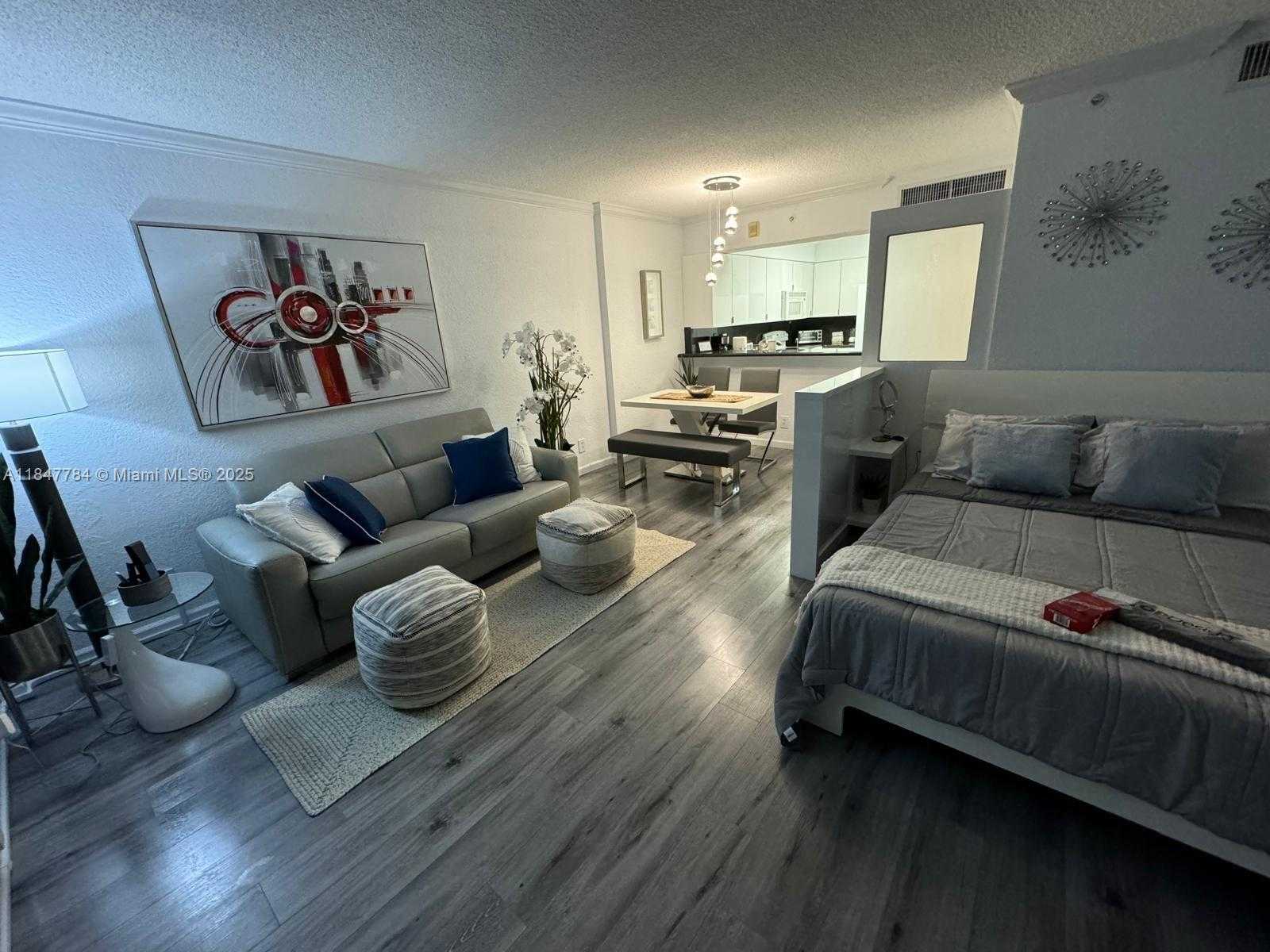 Small Image of 2501 SOUTH OCEAN DR #1105, Hollywood Number 2
