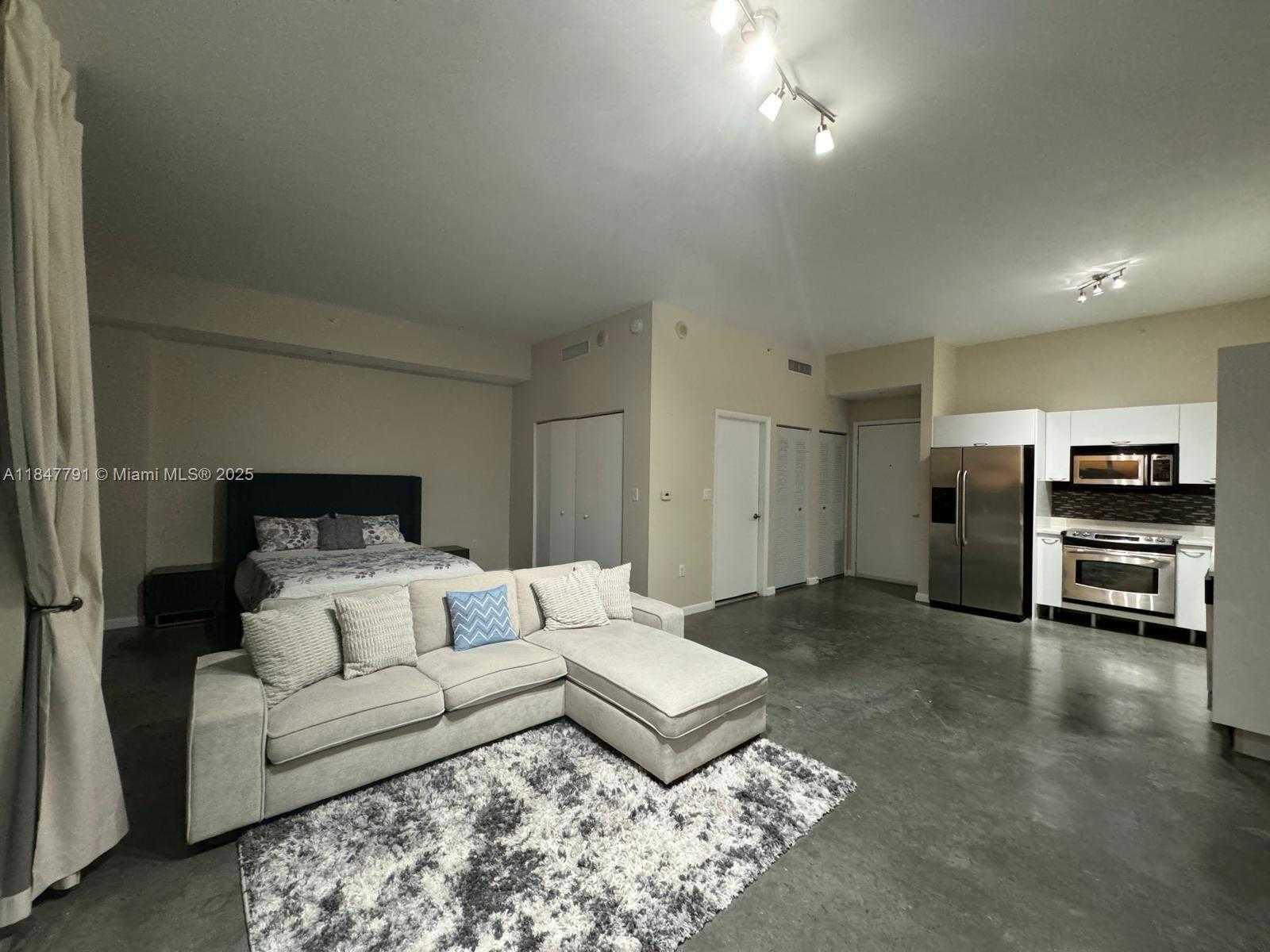 Small Image of 133 NORTH EAST 2ND AVE #1417, Miami Number 6