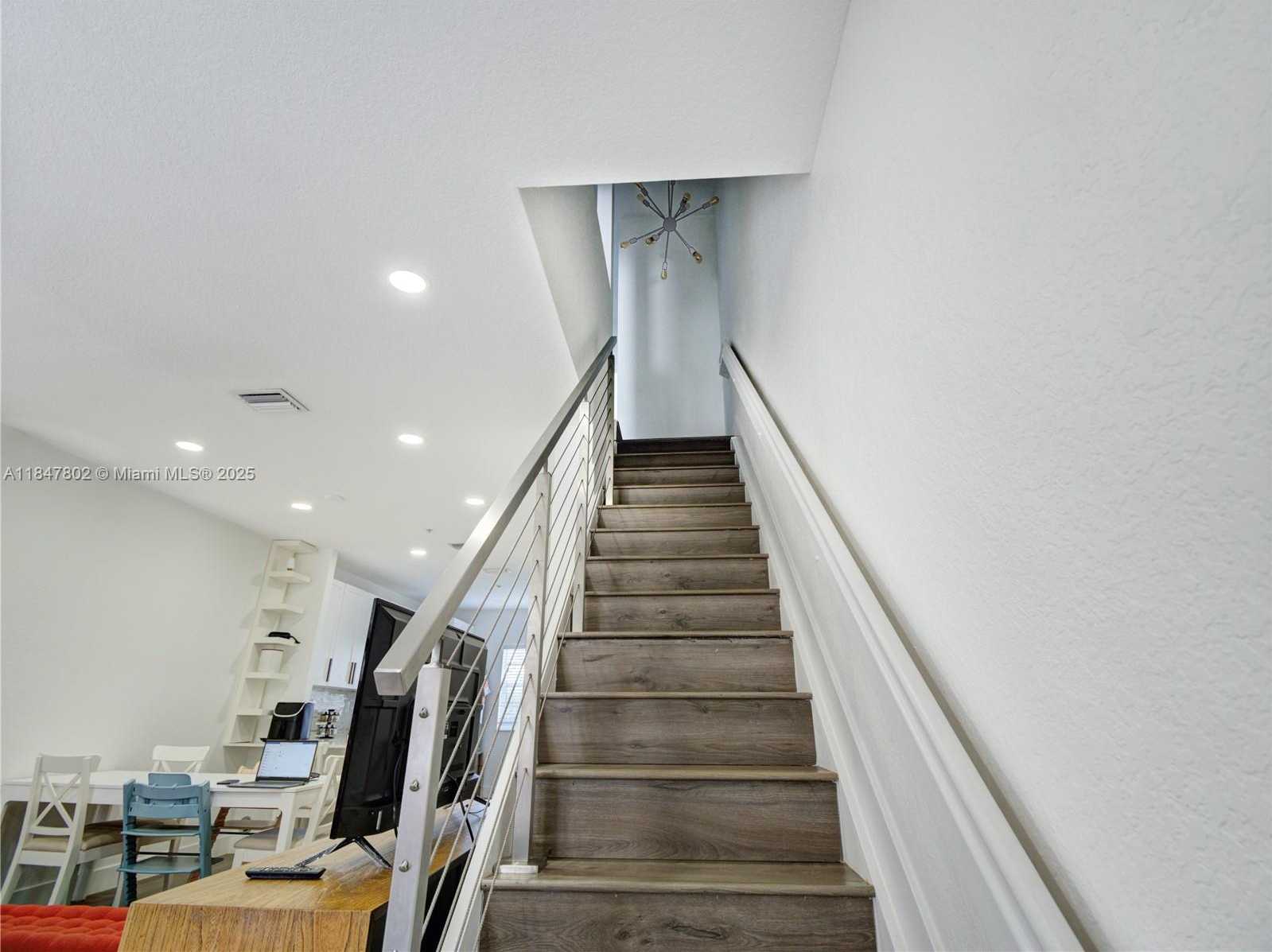 Small Image of 5630 NORTH WEST 114TH PATH #210, Doral Number 13