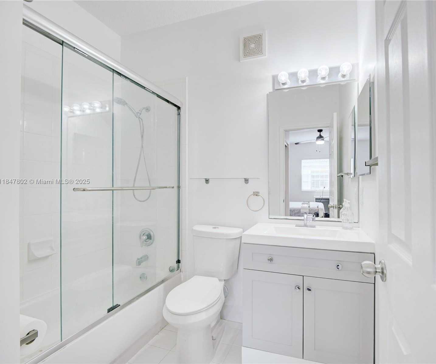 Small Image of 5630 NORTH WEST 114TH PATH #210, Doral Number 18
